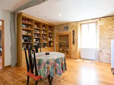 Maison, 275 m²