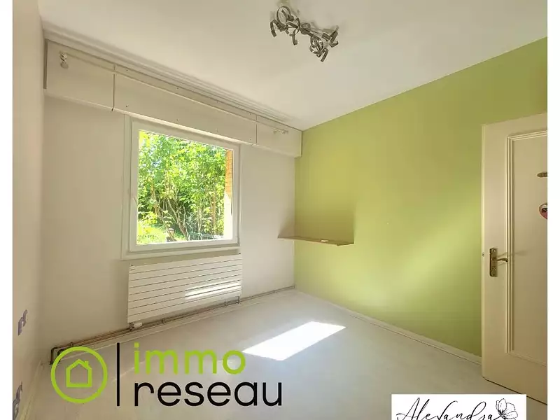 Maison, 240 m²
