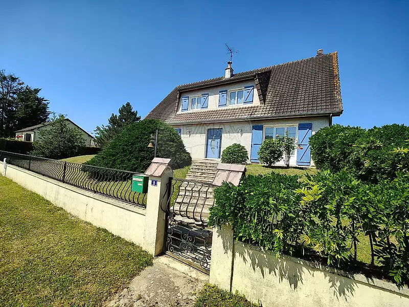 Maison, 180 m²