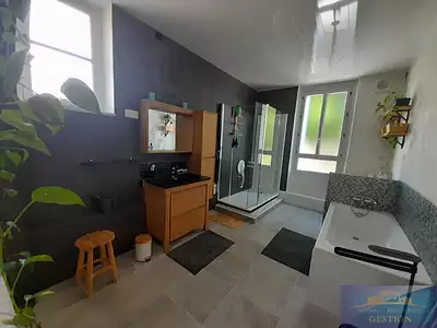Maison, 236 m²