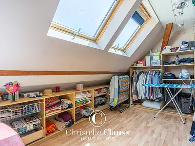 Maison, 245 m²