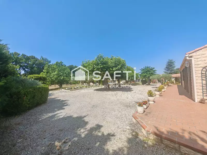 Maison, 137 m²