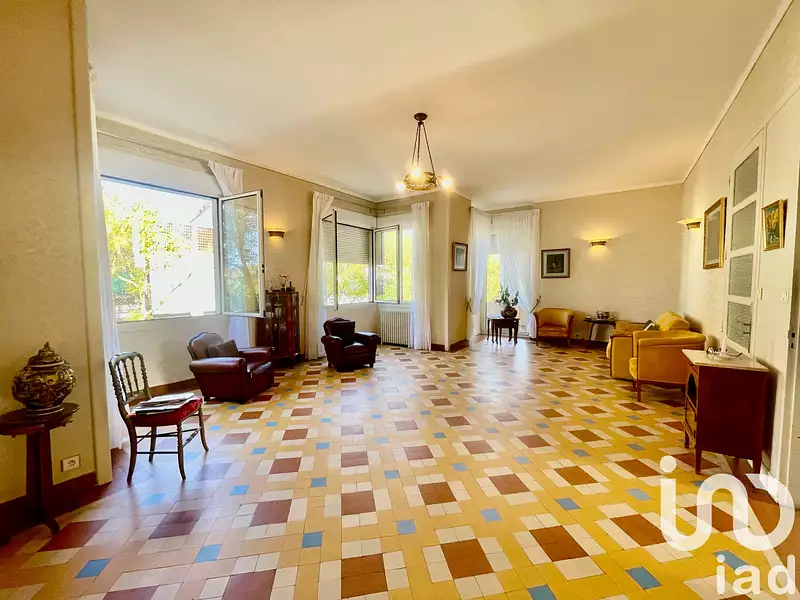 Maison, 300 m²