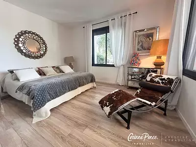 Maison, 232 m²