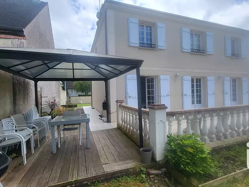 Maison, 170 m²