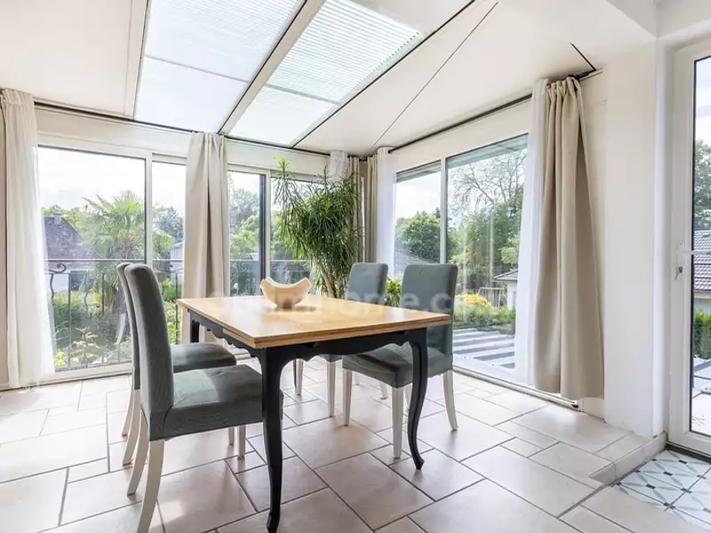 Maison, 211 m²