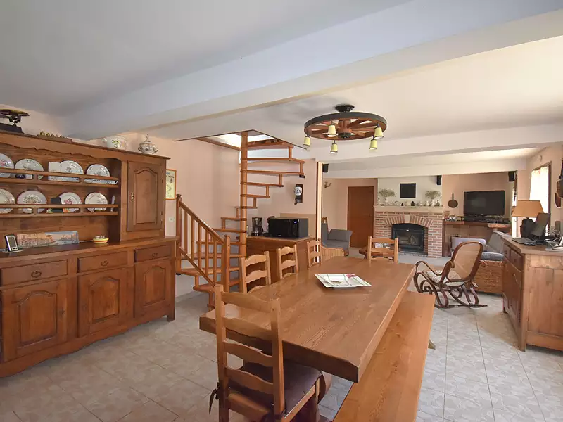 Maison, 99 m²