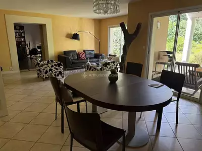 Maison, 229 m²