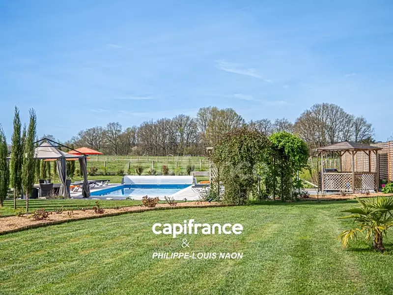 Maison, 210 m²