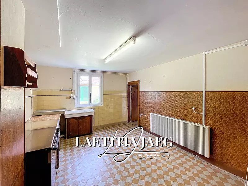 Maison, 196 m²