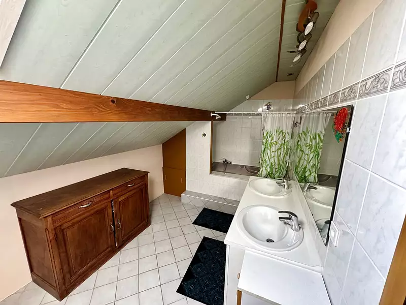 Maison, 176 m²