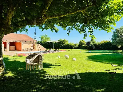 Maison, 295 m²