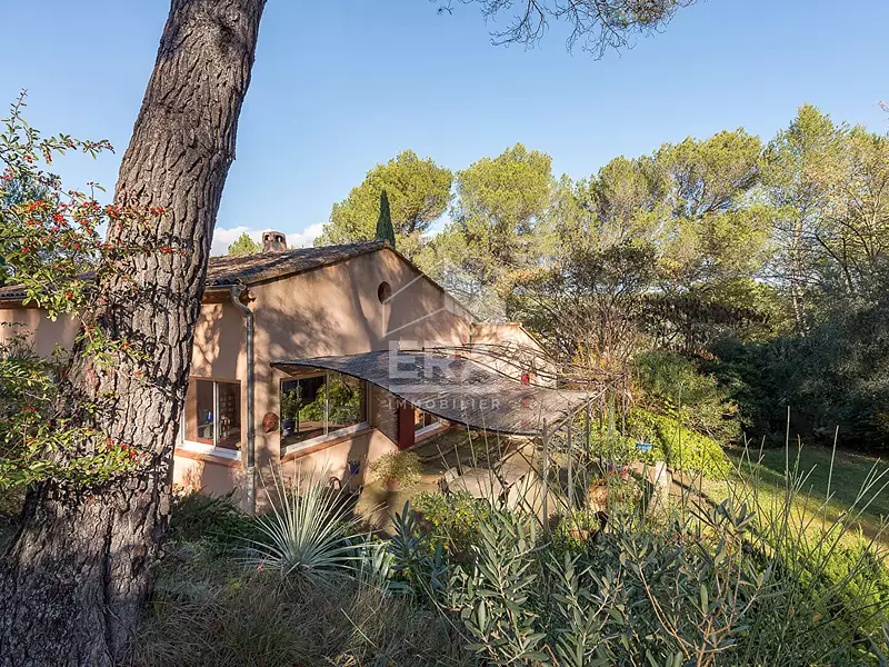 Maison, 160 m²