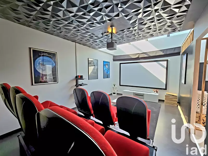 Maison, 375 m²