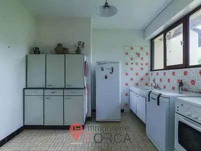 Maison, 166 m²