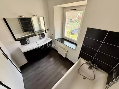 Maison, 240 m²
