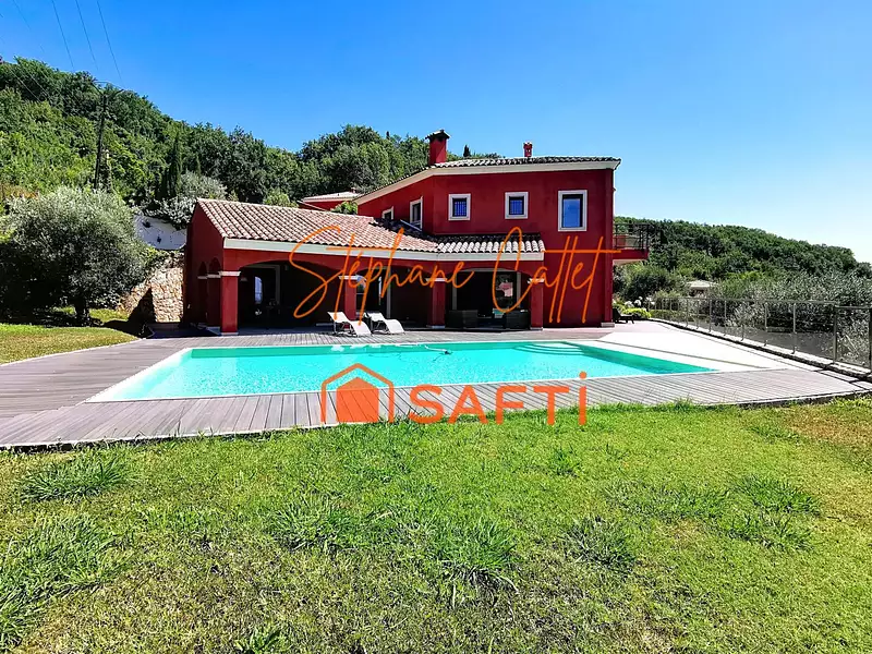 Maison, 182 m²
