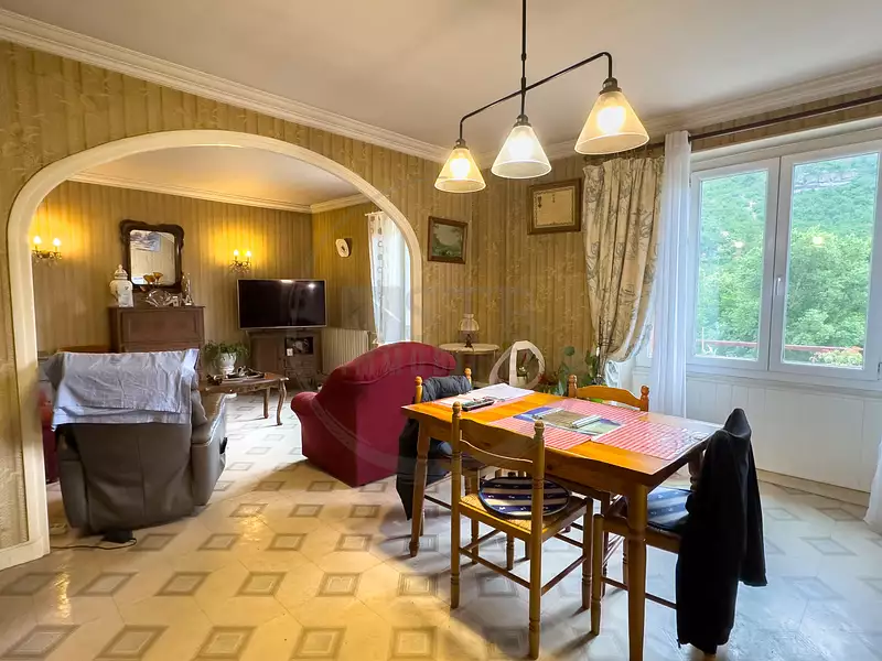 Maison, 165 m²