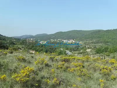 Terrain, 3 328 m²
