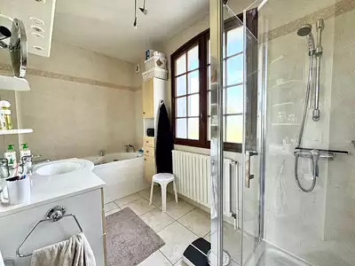 Maison, 163 m²