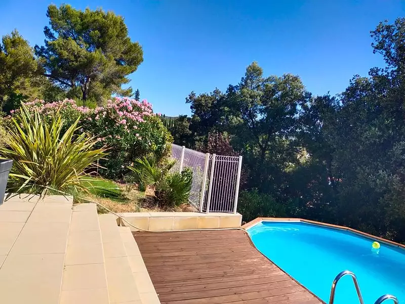 Maison, 240 m²