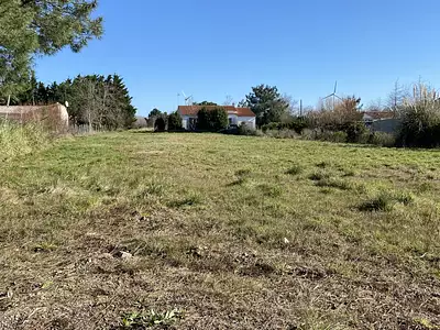 Terrain, 1 014 m²