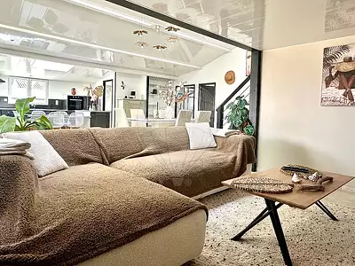 Maison, 345 m²