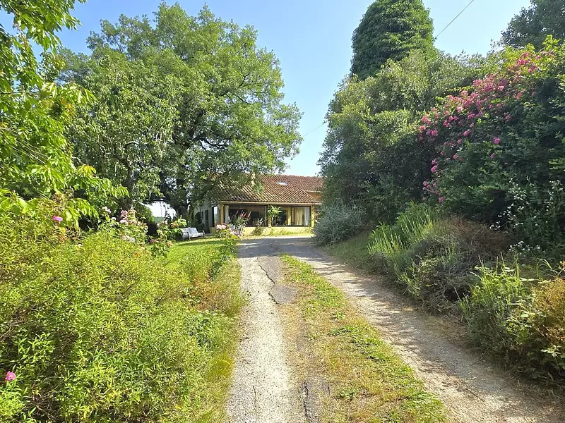 Maison, 165 m²