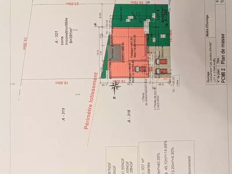 Terrain, 698 m²