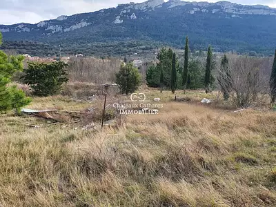 Terrain, 8 950 m²