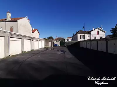 Parking, 609 m²