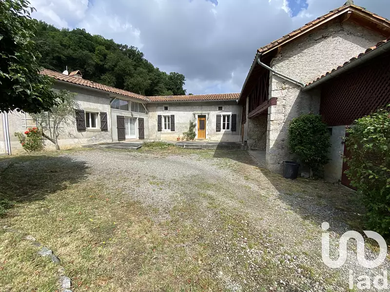 Maison, 164 m²