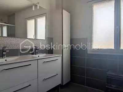 Maison, 147 m²