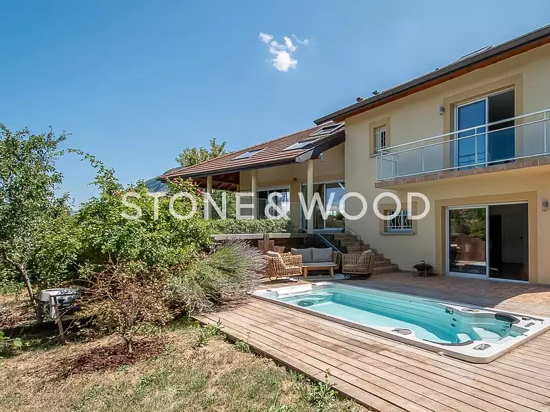 Maison, 262 m²