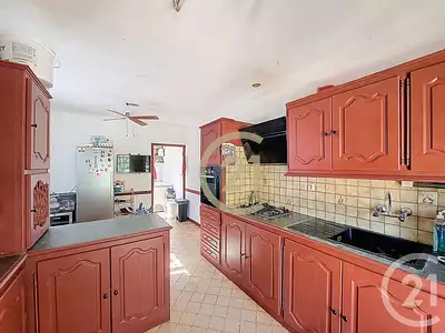 Maison, 179 m²