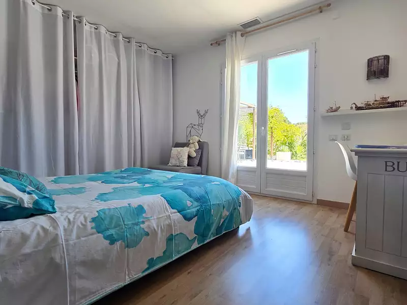 Maison, 240 m²