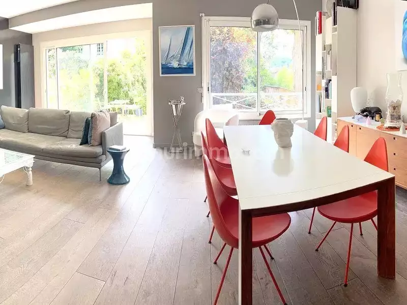 Maison, 175 m²