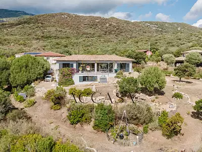 Maison, 204 m²