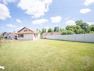 Maison, 166 m²