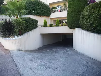 Parking, 13 m²