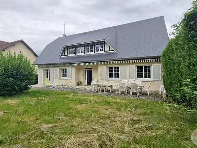Maison, 230 m²