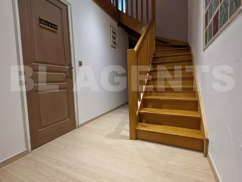 Maison, 165 m²