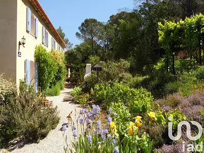 Maison, 341 m²