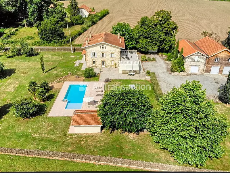 Maison, 480 m²