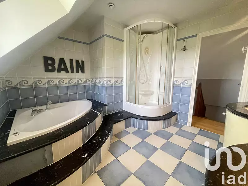 Maison, 165 m²