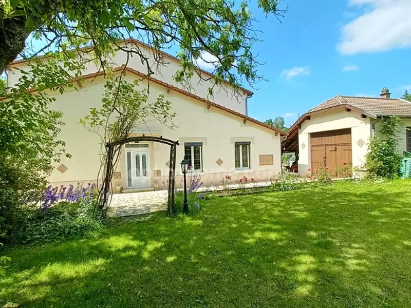 Maison, 210 m²