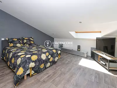 Maison, 240 m²