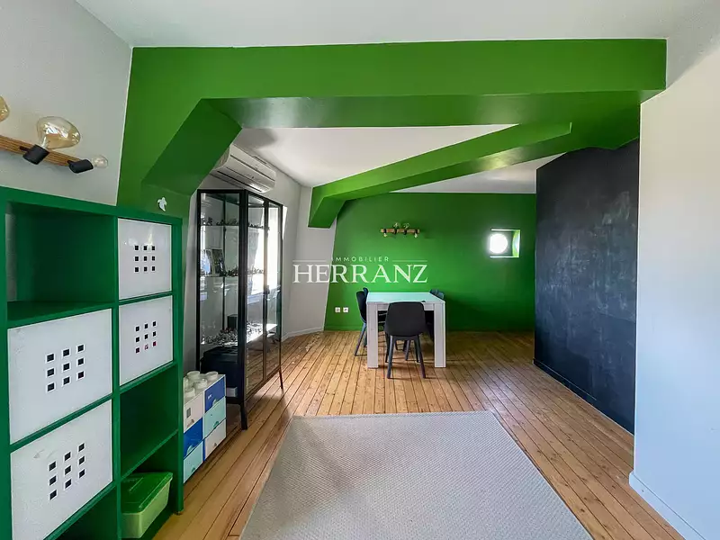 Maison, 260 m²