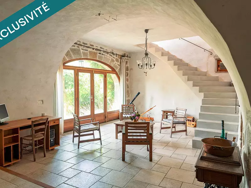 Maison, 290 m²