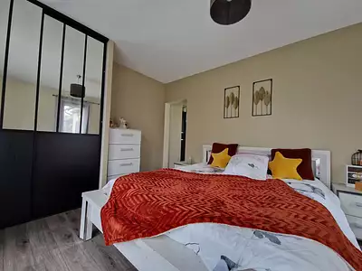 Maison, 196 m²